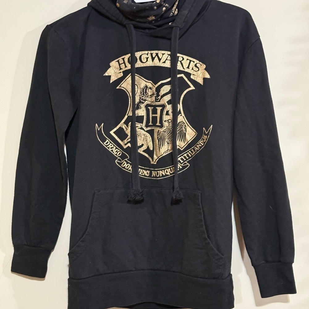 Black and Gold Hogwarts Crest Hoodie Sweatshirt